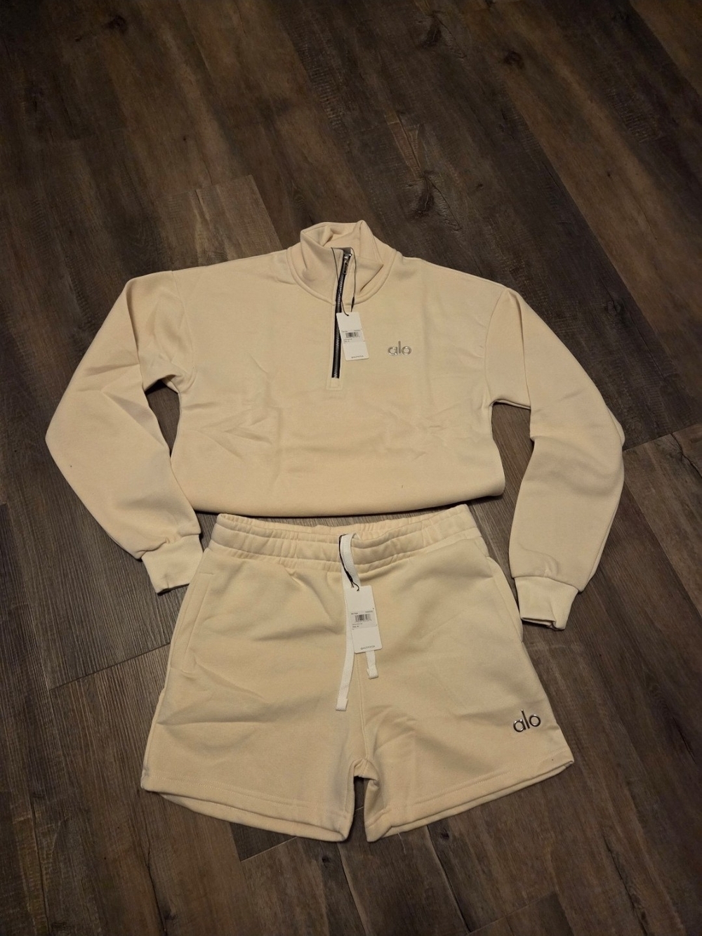 ALO Yoga Cream Athletic Drawstring Shorts